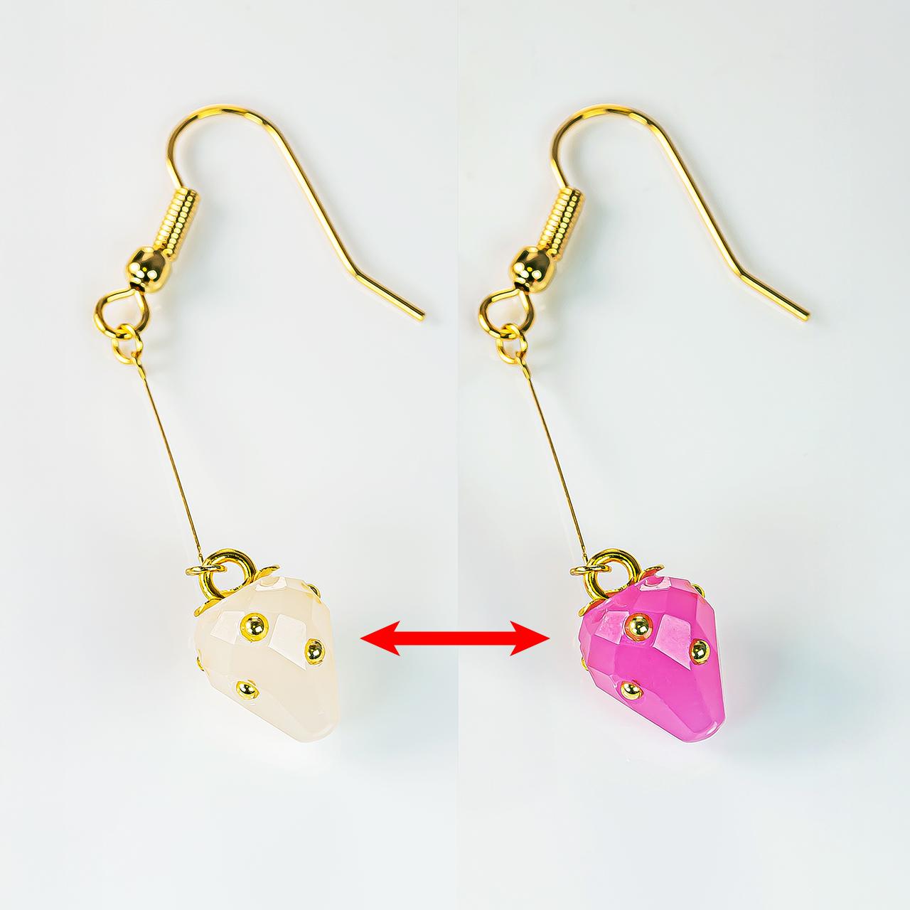 色が変わるイチゴピアス(イヤリング変更可)