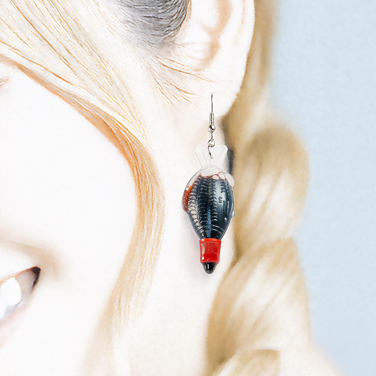 こぼれポリタレ ピアス (イヤリング変更可)1枚目の画像