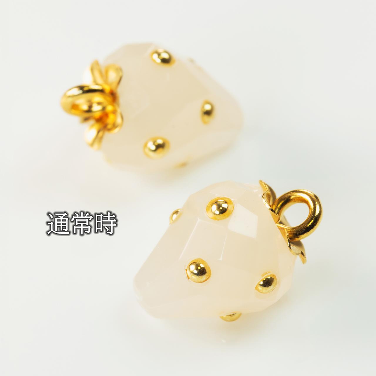 色が変わるイチゴピアス(イヤリング変更可) | 4枚目